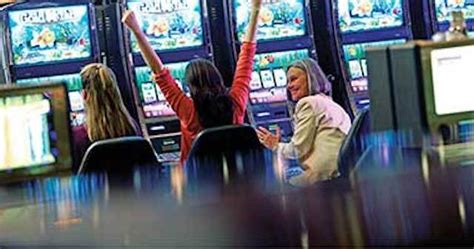 mohican north star casino employment.